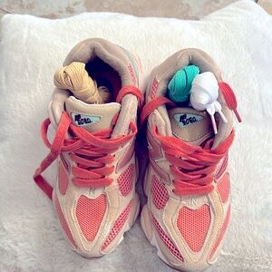 “Joe Fresh Good Inside Voice “ NICE